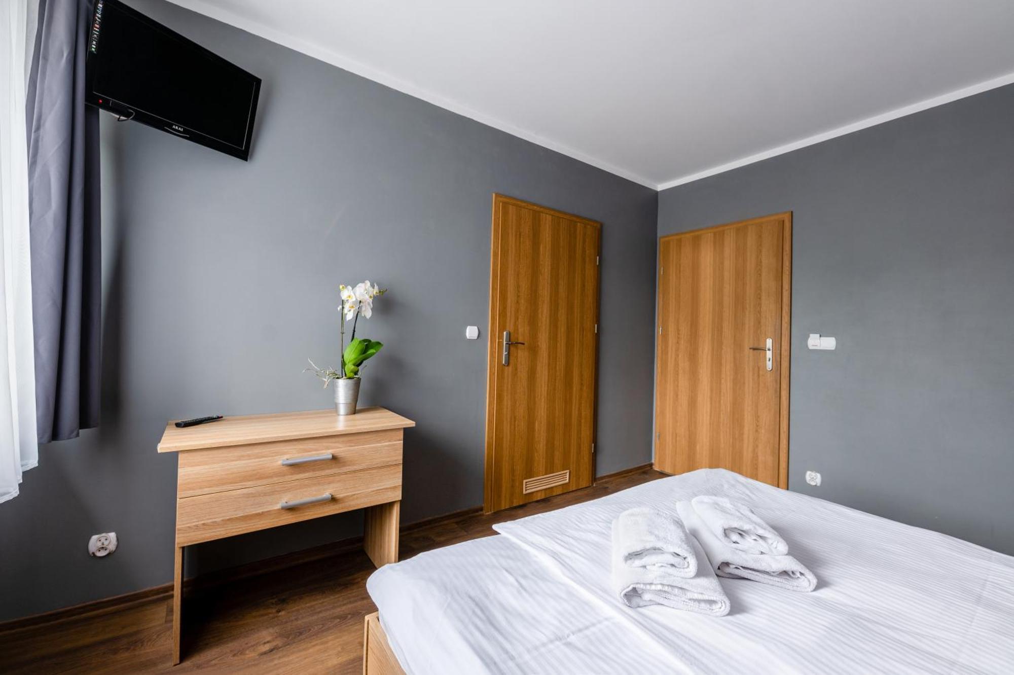 Sleep&Go Bed & Breakfast Lubliniec Ngoại thất bức ảnh