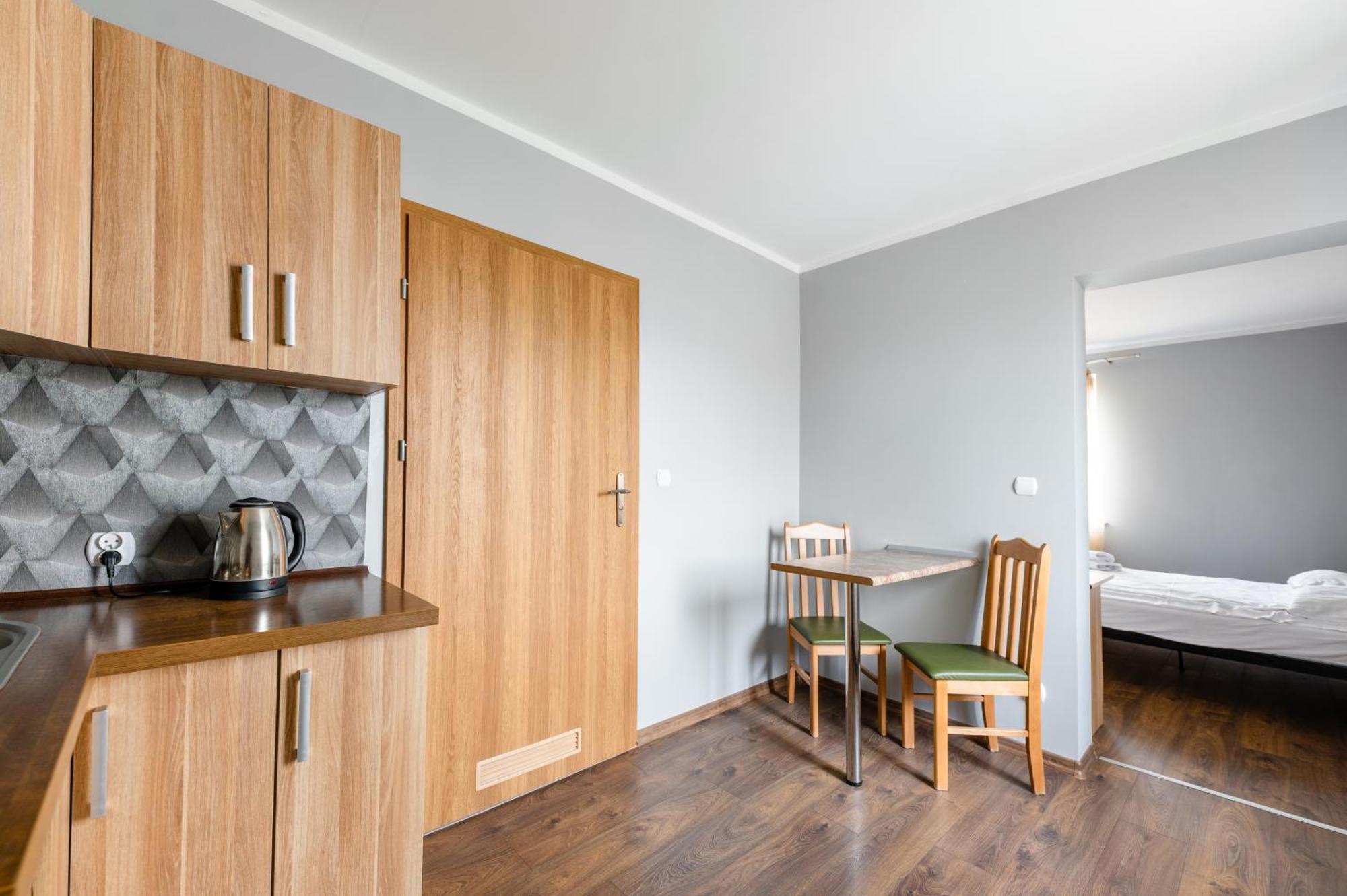 Sleep&Go Bed & Breakfast Lubliniec Ngoại thất bức ảnh