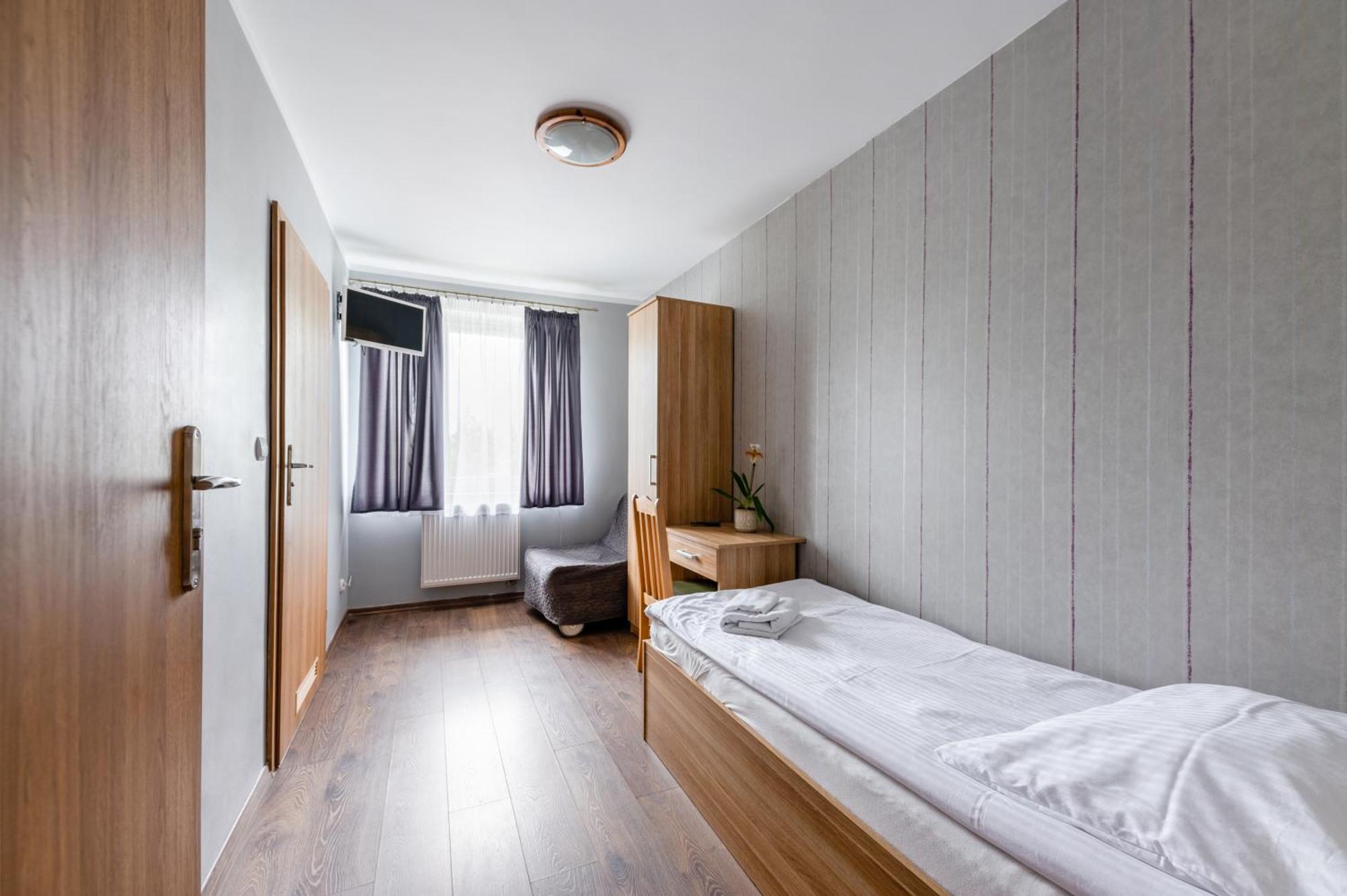 Sleep&Go Bed & Breakfast Lubliniec Ngoại thất bức ảnh