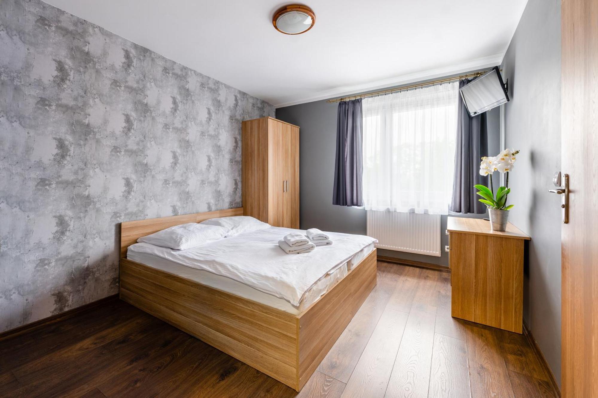 Sleep&Go Bed & Breakfast Lubliniec Ngoại thất bức ảnh