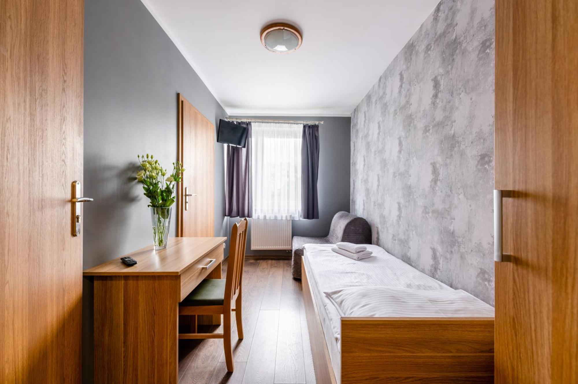 Sleep&Go Bed & Breakfast Lubliniec Ngoại thất bức ảnh